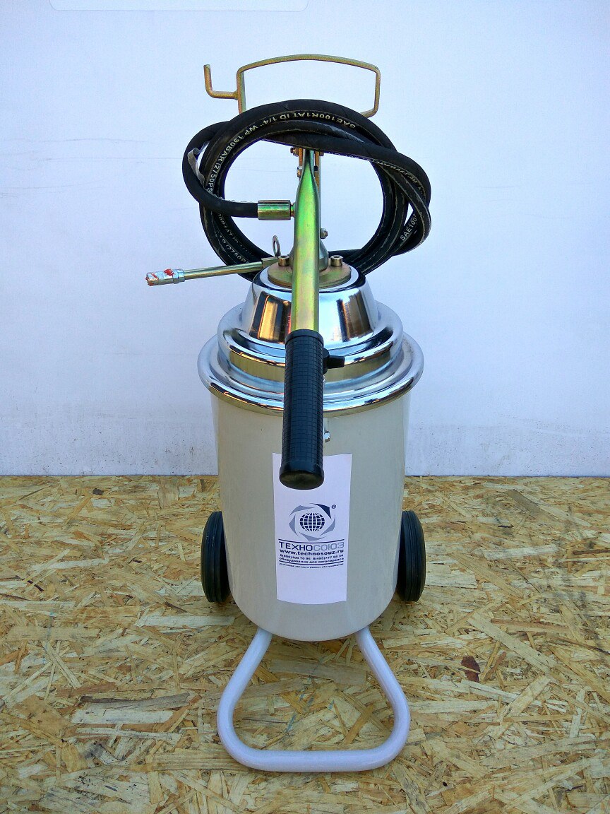 TS50300 Нагнетатель смазки ручной 13кг.